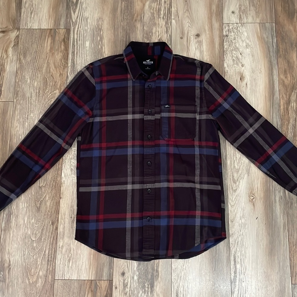 Men’s Hollister Checkered Flannel. Size Small.